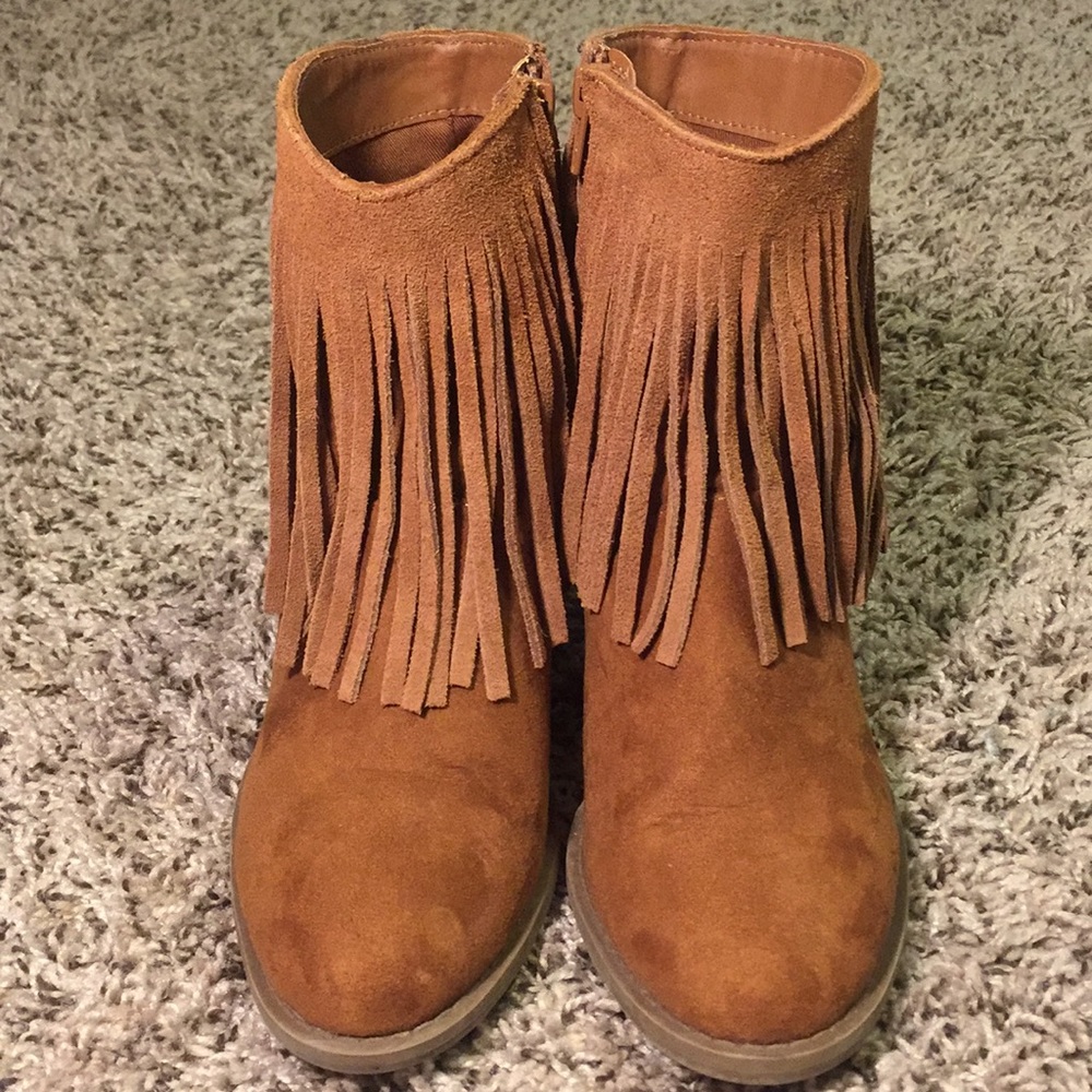 Mossimo supply Co. Brown fringe booties